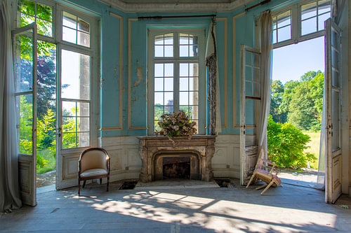 Verlassenes, gemütliches Schloss Belgien