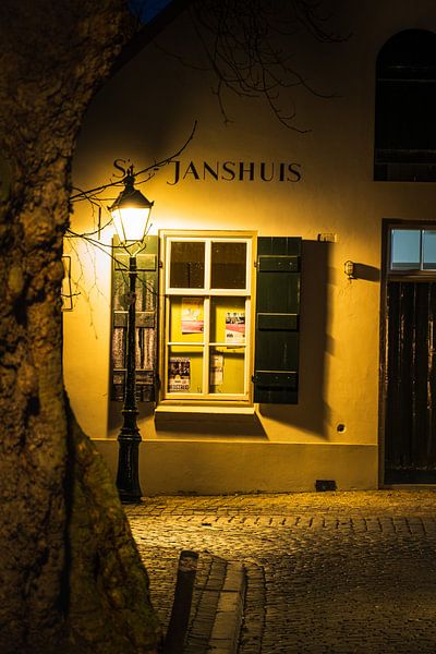 St. Janshuis, Den Bosch par Goos den Biesen