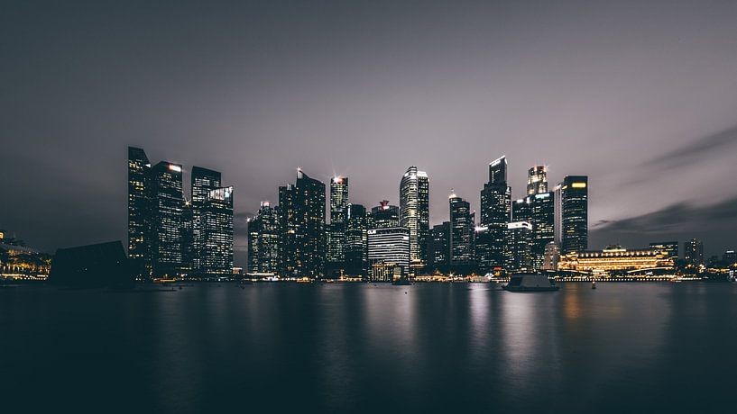 Singapore by Hello Pompoyo