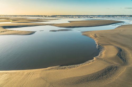 Structures de flux et de reflux au moteur à sable