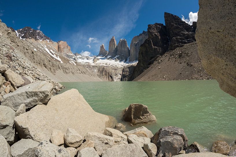 Torres del Paine, de Torens van blauw von Gerry van Roosmalen