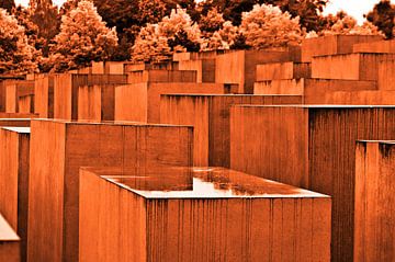 Holocaust memorial in the historic centre of Berlin by Silva Wischeropp