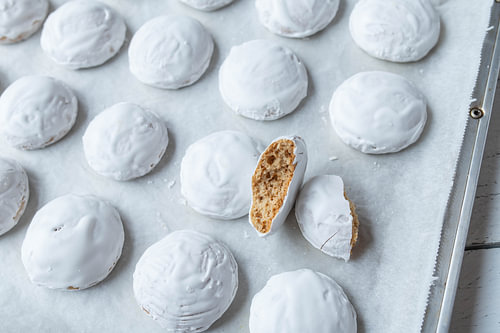 Russische Lebkuchen frisch vom Blech