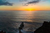Ondergaande zon op La Palma I van Paul Oosterlaak thumbnail