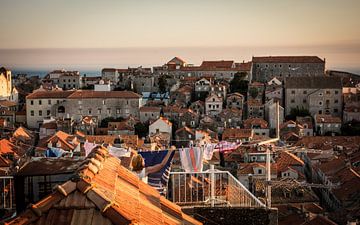 Dubrovnik - Wasje doen van Maurice Weststrate