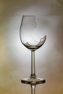 Gebroken glas van René Ouderling