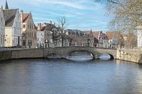 Steinbrücke über den Fluss Reien