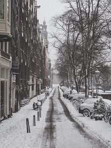 Prinsengracht in de sneeuw #1 (vintage edit) van Roger Janssen