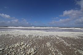 Vue magnifique sur la mer. Avec de superbes nuages sur Wendy Hilberath
