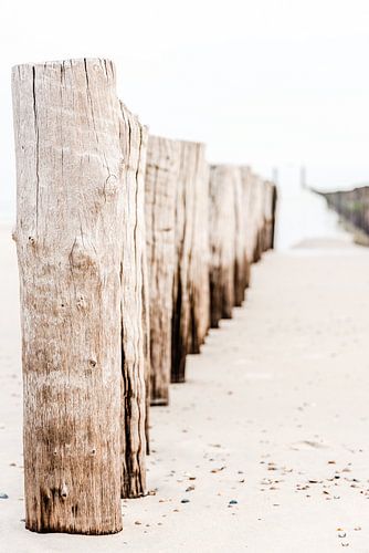 Golfbrekers op het strand - verticaal - Domburg