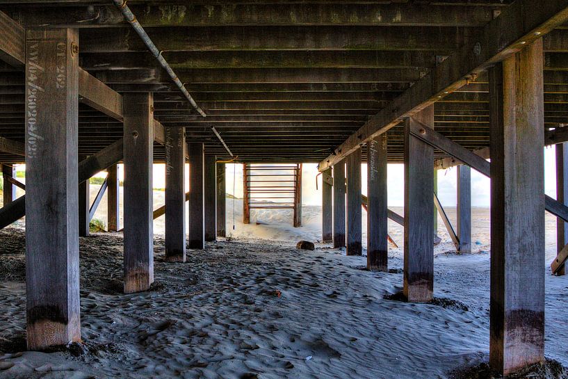 Onder het Strandpaviljoen von Tony Unitly