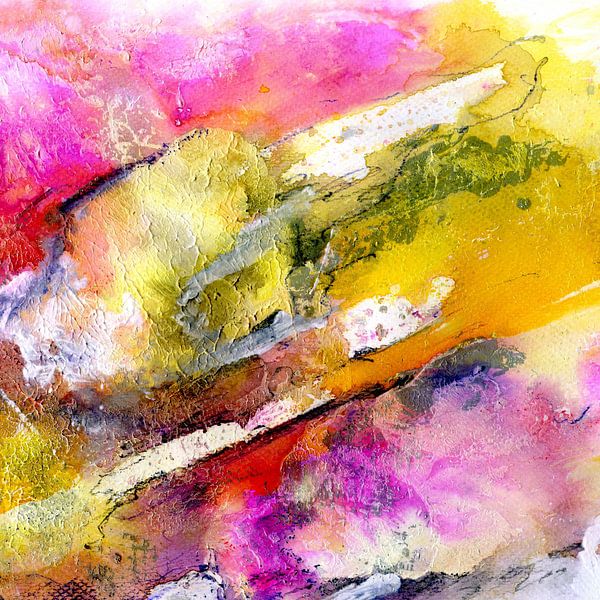 Intermediate steps yellow pink square by Claudia Gründler