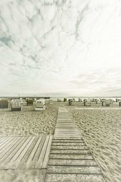 BALTIC SEA Idyllic evening atmosphere | Vintage by Melanie Viola