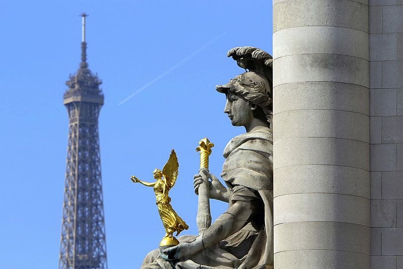 Angel Paris by Patrick Lohmüller