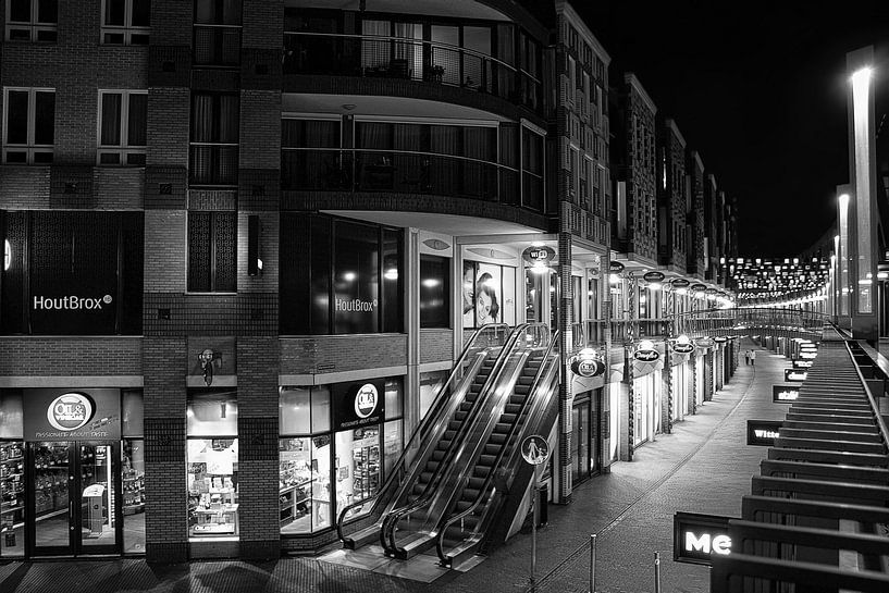 Marikenstraat Nijmegen by Henk Egbertzen
