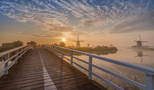 Kinderdijk in the morning by Rob Bout