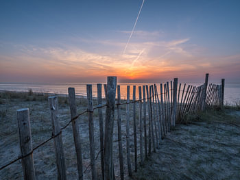 Zonsondergang aan de maasvlakte