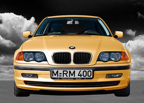 BMW 3 series type E46 sedan in gold-orange