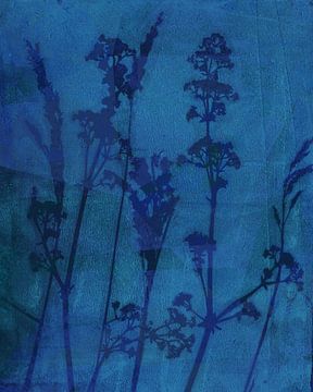 Sogni di fiori.  Retro Blumen, Pflanzen und Gräser in Blau von Dina Dankers