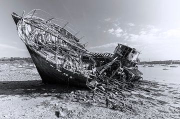 Schiffswrack Saint Malo - Bretagne (Frankreich) von Marcel Kerdijk