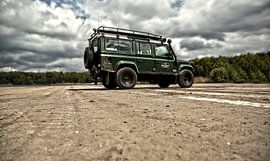 Landrover by Ben van Sambeek