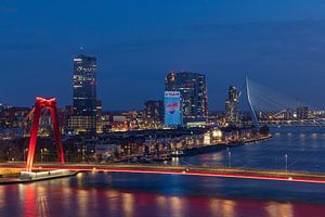 Die Willemsbrug in Rotterdam als Songfestival-Ausgabe