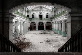 Forgotten glory by Shadia Bellafkih