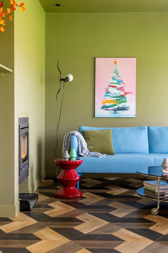 Minimal Modern Christmas tree  by But First Framing 