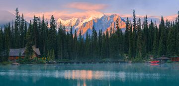 Zonsopkomst Emerald Lake, Canada
