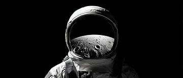 Astronautenhelm met maanzicht - zwart en wit van Poster Art Shop