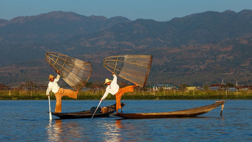 Die Fischer vom Inle See in Myanmar von Roland Brack