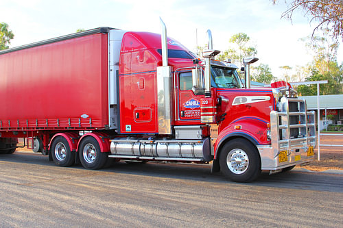 Train routier dans l'Outback sur Inge Hogenbijl