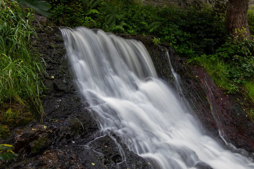 Waterfall by Yana Koolen