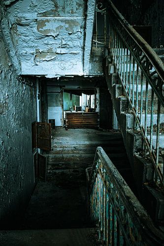 Decaying Staircase in Abandoned Building – Dark, Mystical Atmosphere