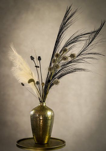 Still life plumes in gold vase by By Marjolein Design