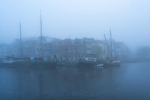 Leiden in de mist