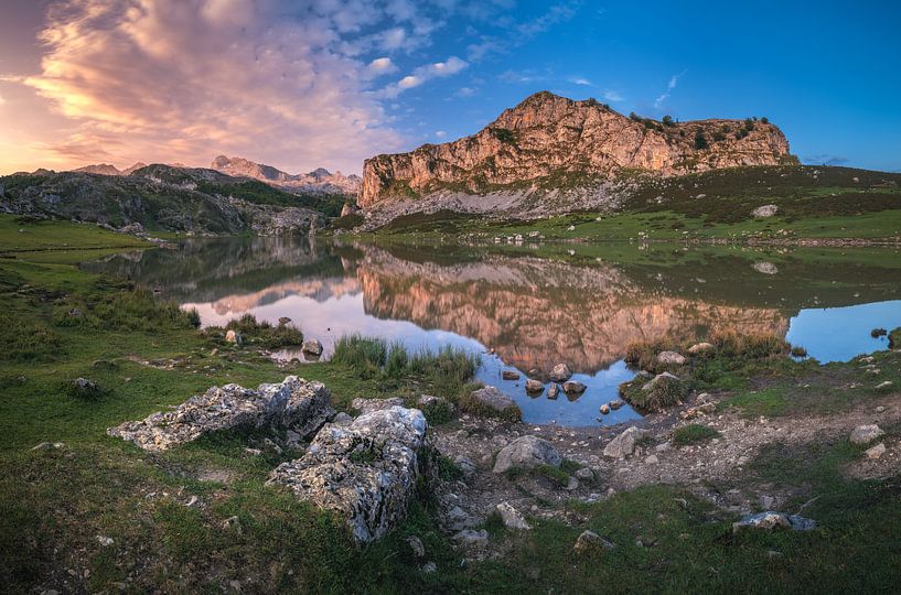 Asturien Picos de Europa Lagos de Covadonga von Jean Claude Castor