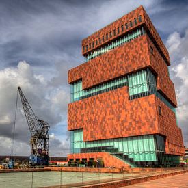 The iconic MAS (Museum by the stream) with its beautiful cloudy sky by Jeffrey Steenbergen