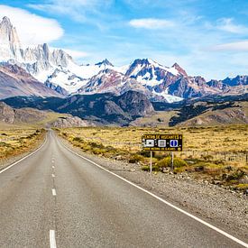 Road to Fitz Roy by Andre Brasse Photography