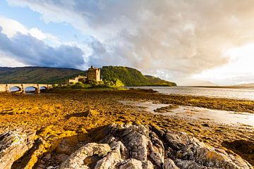 Eilean Donan Castle in Scotland by Werner Dieterich