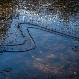 Frozen line by Kristof Mentens