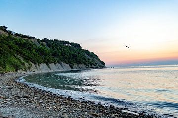 Zonsondergang Rotsstrand in Slovenië van Melvin Fotografie