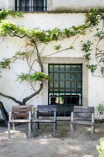 Komm, setz dich und ruhen Sie sich aus.