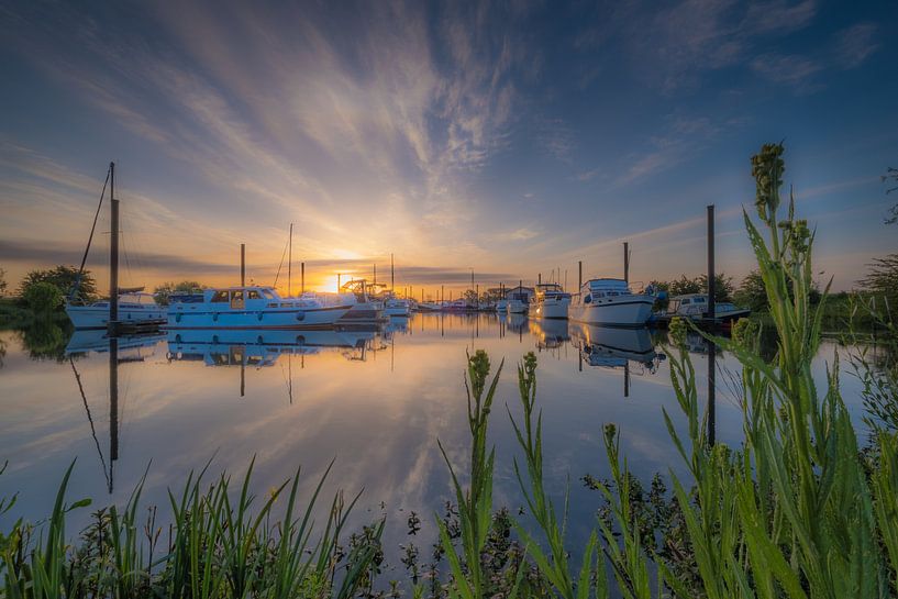 Zonsopkomst haven by Moetwil en van Dijk - Fotografie