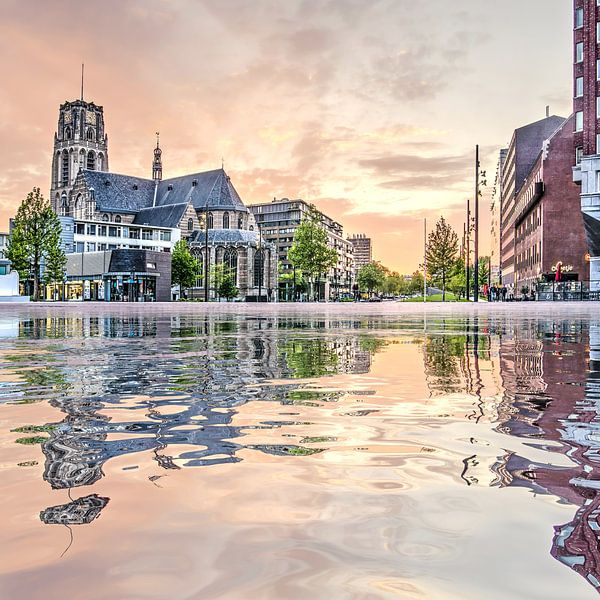 Réflexion de l'eau Place Binnenrotte Rotterdam par Frans Blok
