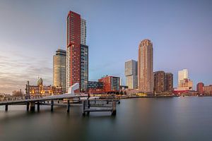De Kop van Zuid tijdens de zonsondergang
