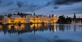 Court figure by Lex Scholten