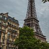 Vue mélancolique de la Tour Eiffel sur Stefan Verheij