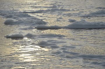 Foam by Corinna Vollertsen