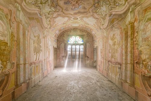 Sonnenstrahlen im Schlossraum